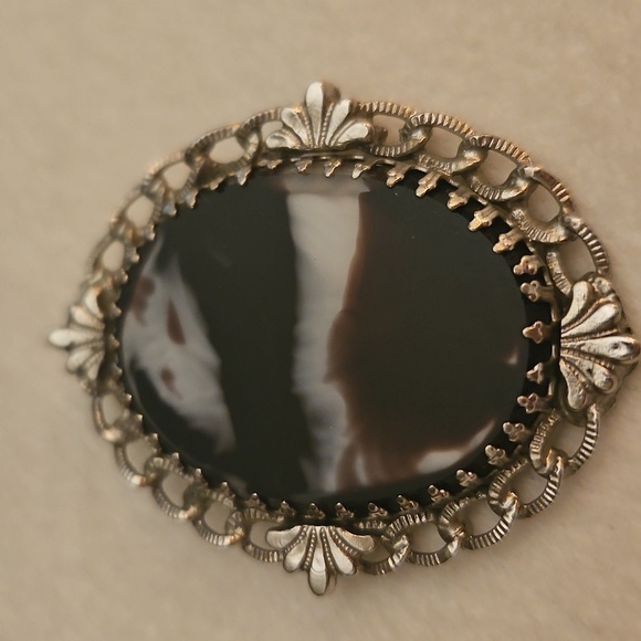 Vintage Art Nouveau Polished Amethyst Brooch - Picture 5 of 6